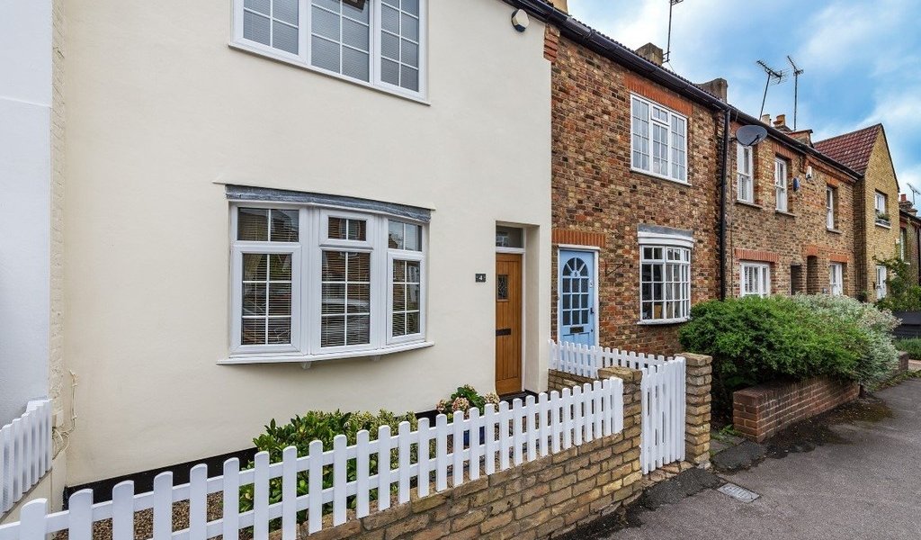 East London Estate Agents Petty Son and Prestwich